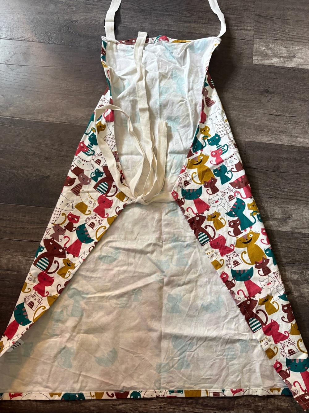 Colorful Whimsical Cat Print Kitchen Apron Adjustable Neck Dual Front Pockets - Picture 3 of 3